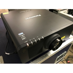 Panasonic PT-RZ670